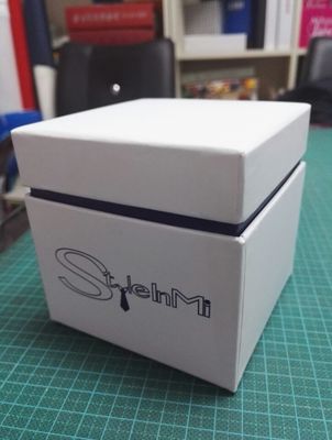 맞춤형 사이즈 재활용 자립 상자 LED 라이트 시계 상자 선물 포장