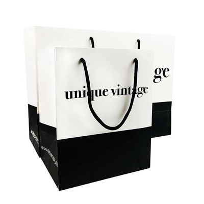 사용자 지정 로고 의류 쇼핑 선물 패키지 넥타이와 UV 코팅이 있는 종이 가방