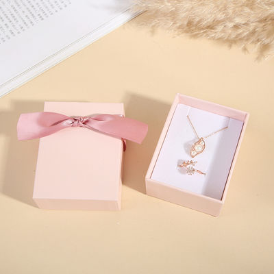 맞춤형 귀여운 아기 핑크색 로고 보석 상자, 반지 목걸이 귀걸이 팔찌 포장용 골판지