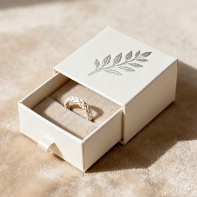 빈티지 럭셔리 커스텀 로고 링 박스 스펀지 벨벳 라인링 스탬핑 라크 UV 코팅 인쇄 처리